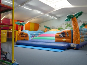 Molli Bär Spielpark Molli Bär SpielparkMolli bear play parkMolli bjørn legeparkMolli beer speelpark