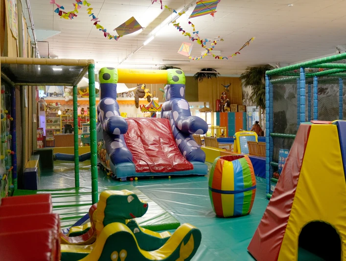 Molli Bär Spielpark Molli Bär SpielparkMolli bear play parkMolli bjørn legeparkMolli beer speelpark