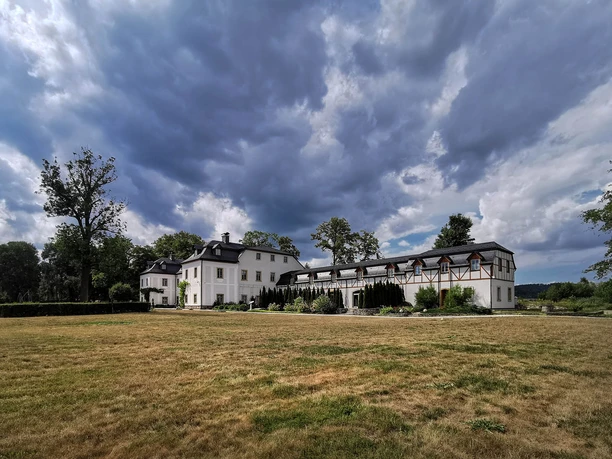 Schloss Wernersdorf / Pałac Pakoszów