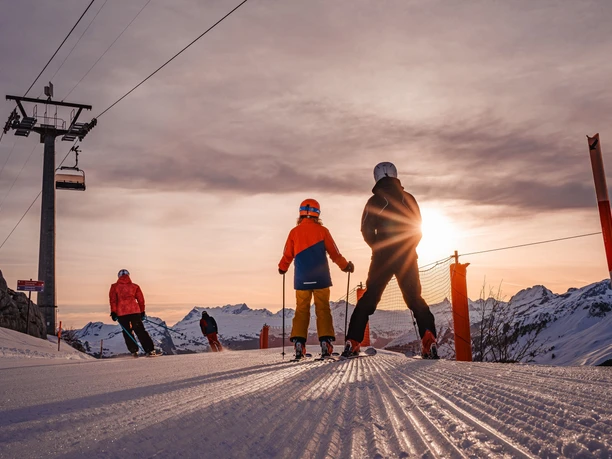 Large Morgenskifahren Fronalpstock (3)