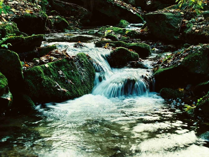 Heidelbachtal und Ziegenfelsen