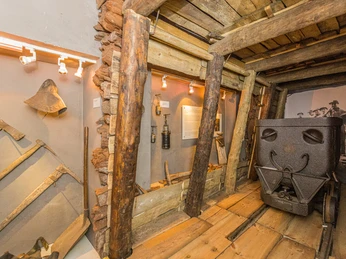 Museum der Stadt Borna - Geschichte und Bergbau Mit den Zeugen der Bergbautradition wird eine Zeitreise durch Borna und die Region unternommen.