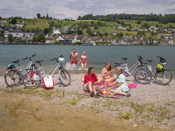Unterwegs auf der Herzroute #99 auf der Etappe Rapperswil - Einsiedeln.