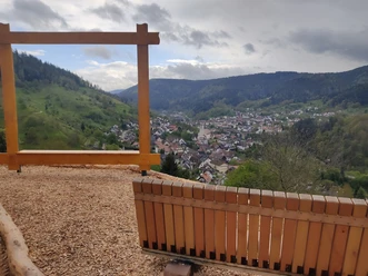 Blick auf Forbach und Gausbach vom Aussichtspunkt Schollenberg