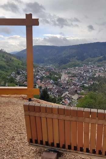 Blick auf Forbach und Gausbach vom Aussichtspunkt Schollenberg