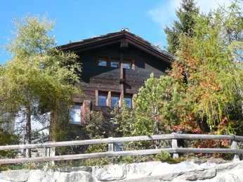 Aussenansicht Sommer 2