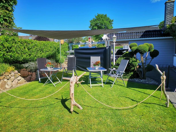 Unsere Wohlfühloase im Garten für unsere Gäste Unsere Wohlfühloase im Garten für unsere Gäste