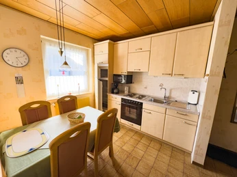 Haus zur Laterne Küche mit Esstisch Haus zur Laterne Küche mit Esstisch