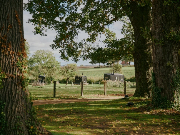 Header RAUS -Lodge Landsitz Header RAUS -Lodge Country Estate