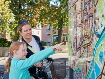Am Stadtplan in Großenhain