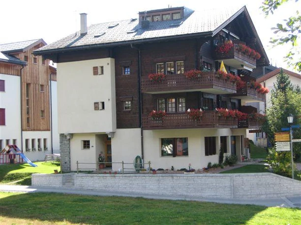 Aussenansicht Sommer