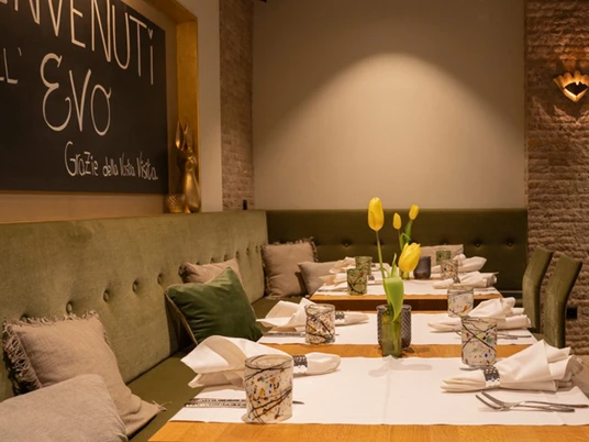evo-ristorante-tisch.jpg