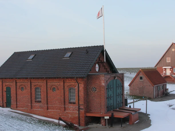 Rettungsschuppen_AS (1).JPG