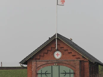 Rettungsschuppen_AS (3).JPG