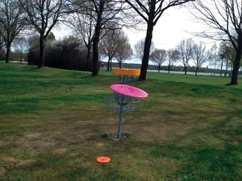 Disc-Golf_Tankumsee_CC0 (1).jpg