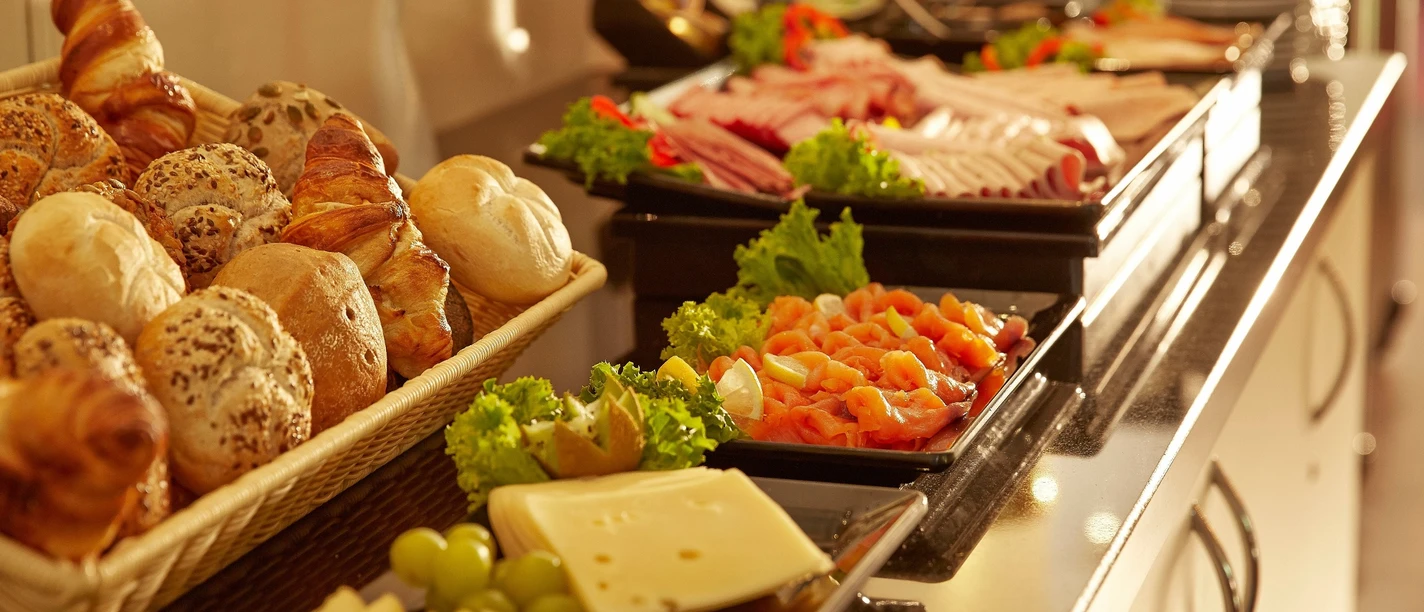 Frühstücksbuffet im H+Hotel Stade Herzog Widukind