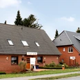 Außenansicht Restaurant und Hotel "Vom Land zum Meer"