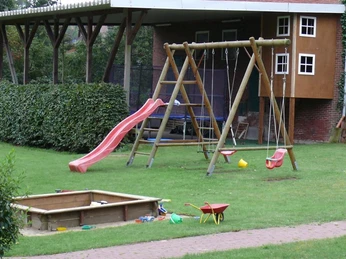 Kinderspielgeräte Ferienwohnungen Haus Auetal Bliedersdorf