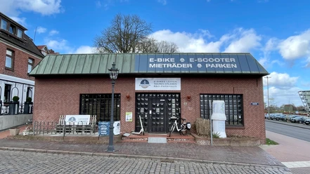 Radhafen Eingangsfront