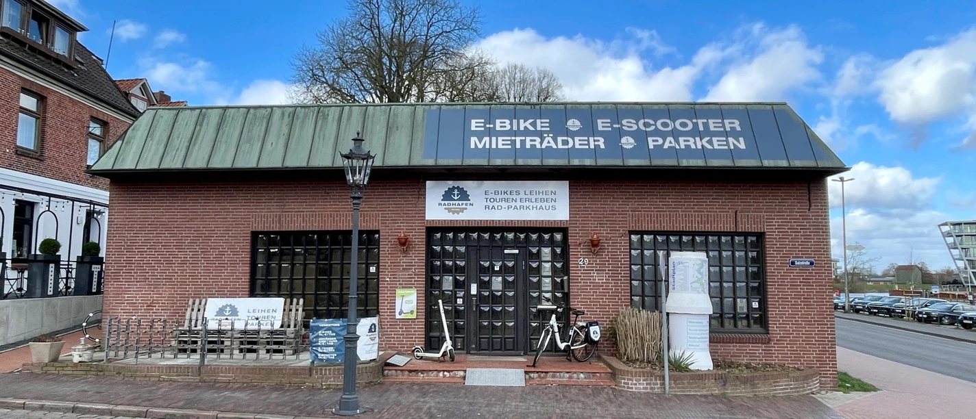 Radhafen Eingangsfront