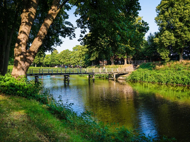 Über dem Stader Burggraben verlaufen mehrere Brücken, um in die Stader Altstadt zu gelangen