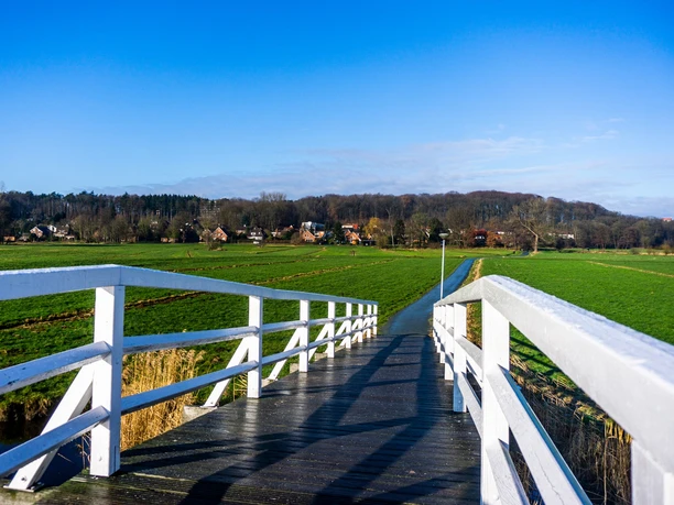 Mit Blick in die Ferne lässt sich das Schwingetal wunderbar bewandern