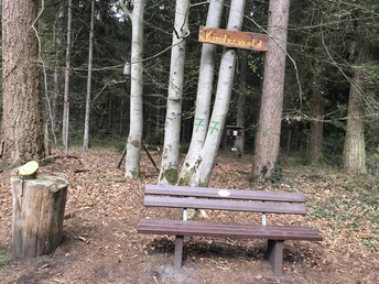 Bank im Kinderwald Horneburg