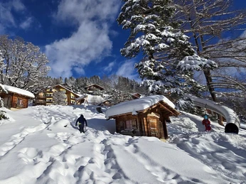 Aussenansicht im Winter - Reka-Feriendorf Hasliberg reka-feriendorf, hasliberg, berner-oberland