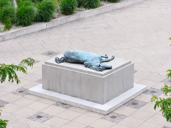 05_KSC_Collateral Sculptures_MutterGenth_Pferd.jpg