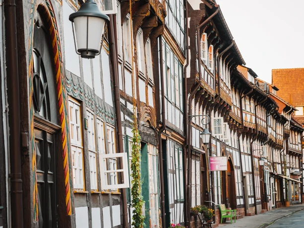 Blick auf die Fachwerkzeile der Tiedexer Straße in Einbeck.