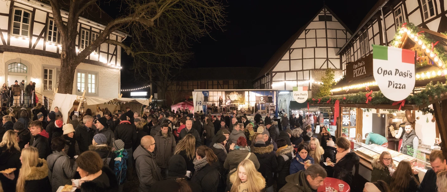 Weihnachtmarkt auf der Wasserburg Gebhardshagen 2017