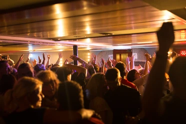 WFS_Partyschiff_Tobias.Ritz.jpg