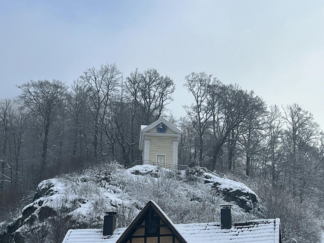 Glockenturm Zorge bei Schnee