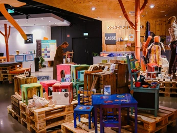 Wiederschön9-© Aaron Pinkert.jpeg Ausschnitt aus dem Konzeptladen "Wiederschön"