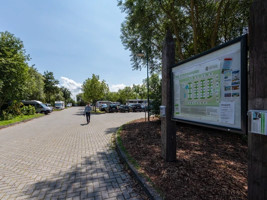 Wohnmobilstellplatz am alten Hafen