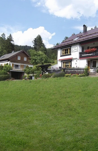 unser 5 Sterne Anwesen Haupthaus u. kleines Landhaus