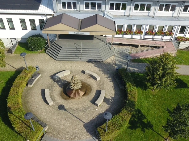 Rathauszugang von oben Rathauszugang von oben