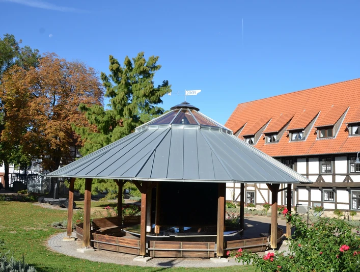 Gradierpavillon im Rosengarten Salzgitter-Bad