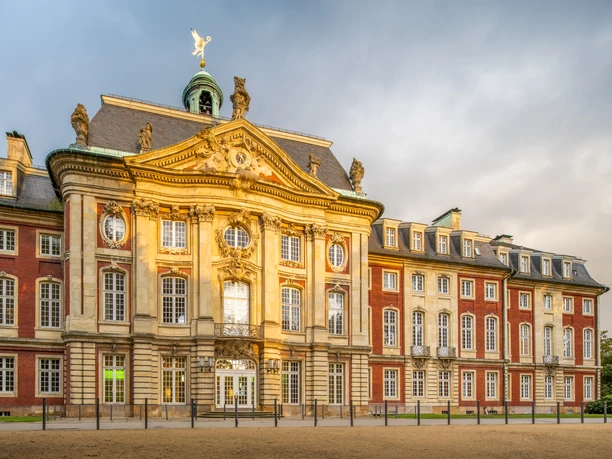 Schloss Münster 01.jpg