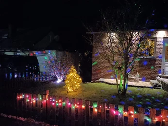 Weihnachtsbeleuchtung beim Lebendigen Adventskalender Dorfnetzwerk Usseln.jpg