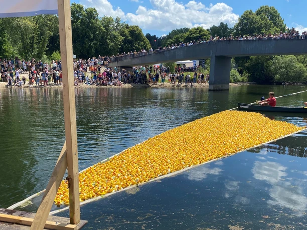 Entenrennen Zieleinlauf 2022