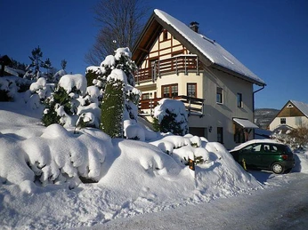 Haus im Winter