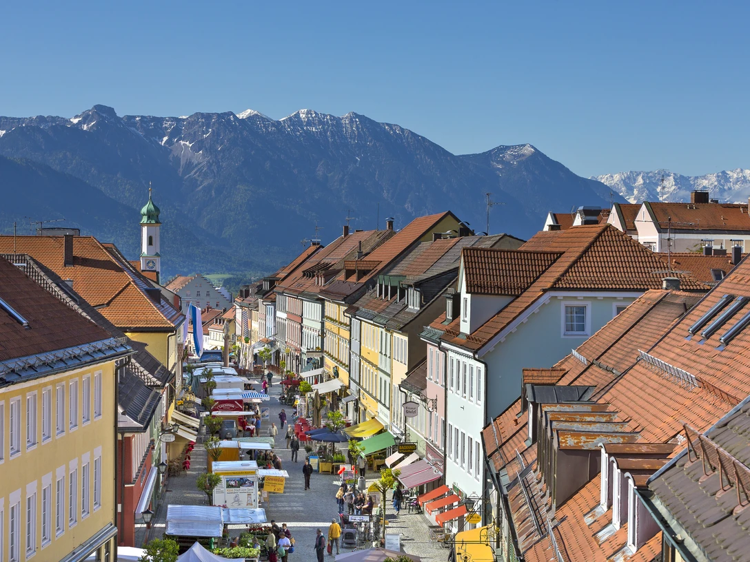 Markt Murnau_Fußgängerzone_Blick Süden_(c)Florian Werner.JPG