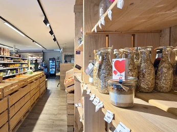 Blick in Heiners Laden in Jeddingen Blick in Heiners Laden in Jeddingen