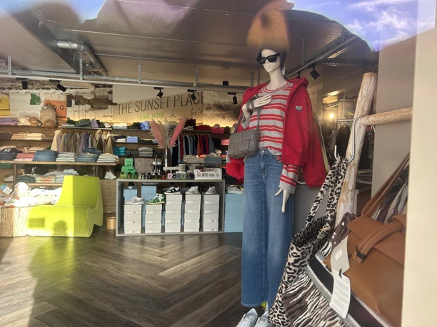 JuistAna Kleidung Boutique Shop (1).jpeg