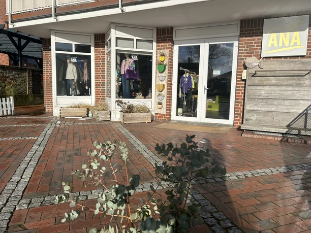 JuistAna Kleidung Boutique Shop (7).jpeg