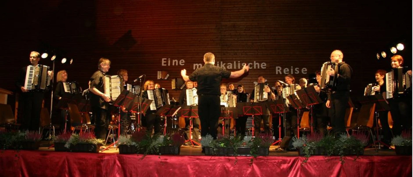 Harmonika Freunde