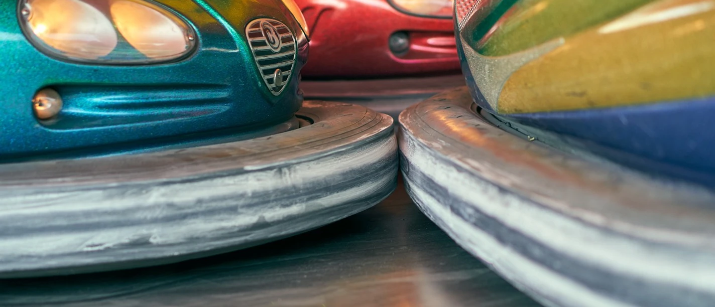 bumper-cars-4390958_1280.jpg
