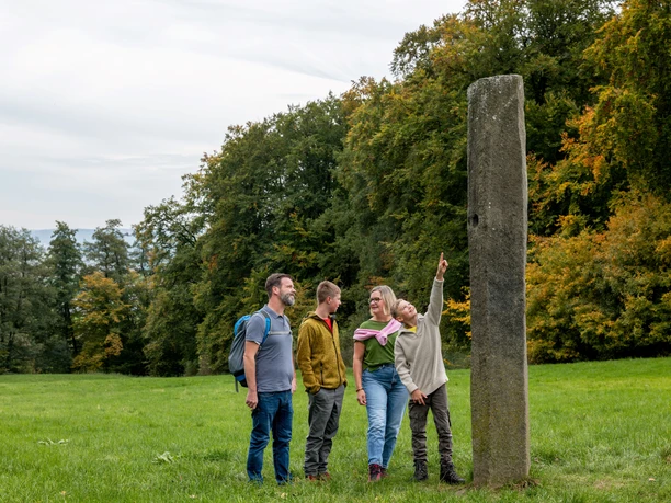 Basaltstele an der Mitte Deutschland