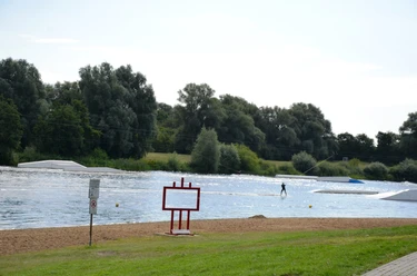 Bilderrahmen an der Wasserskianlage Salzgittersee